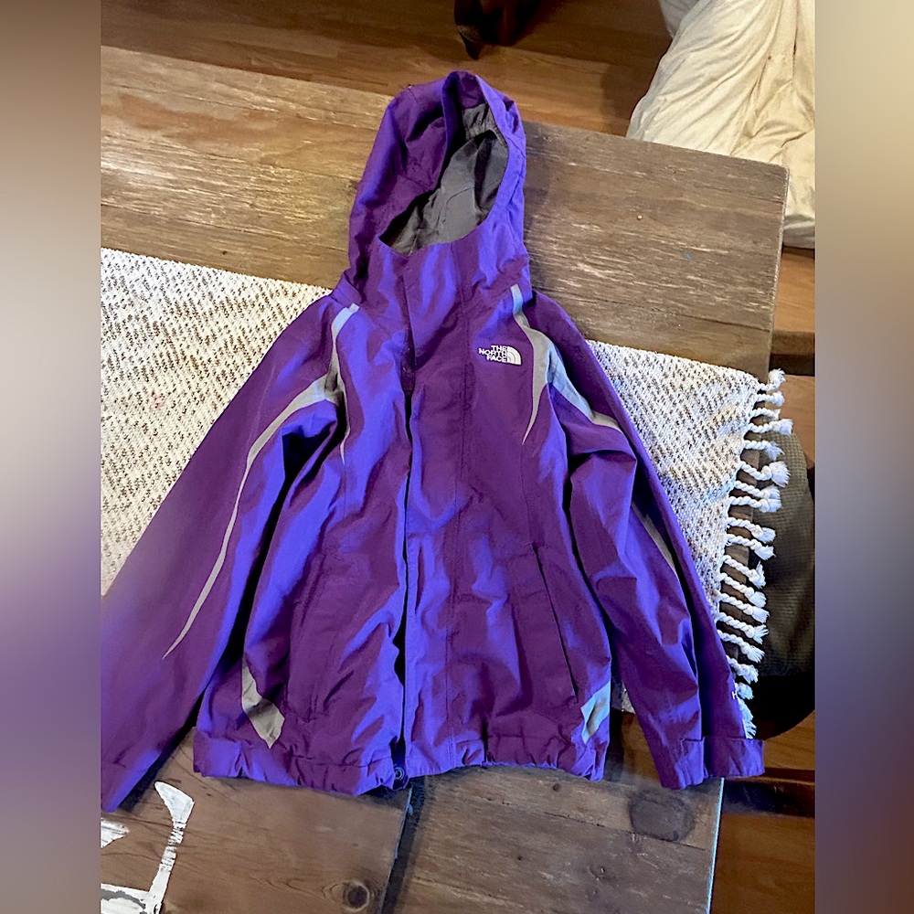 The North Face Girls Shell Jacket